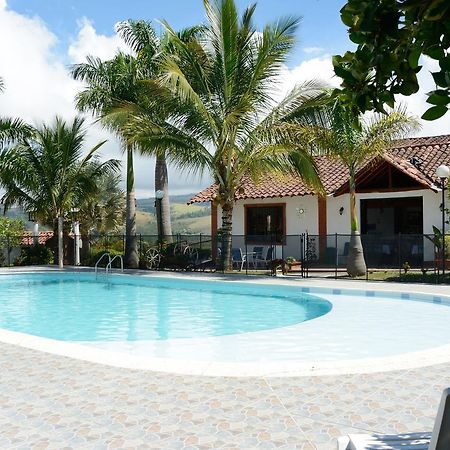 Hotel Campestre La Loma Curití 外观 照片