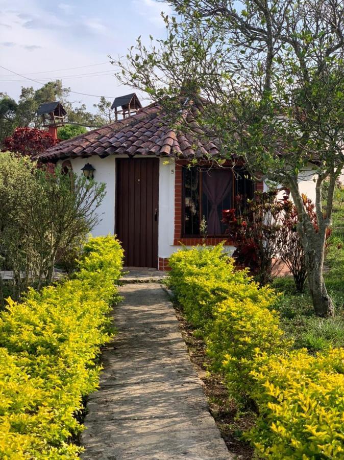 Hotel Campestre La Loma Curití 外观 照片