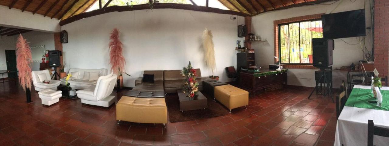 Hotel Campestre La Loma Curití 外观 照片
