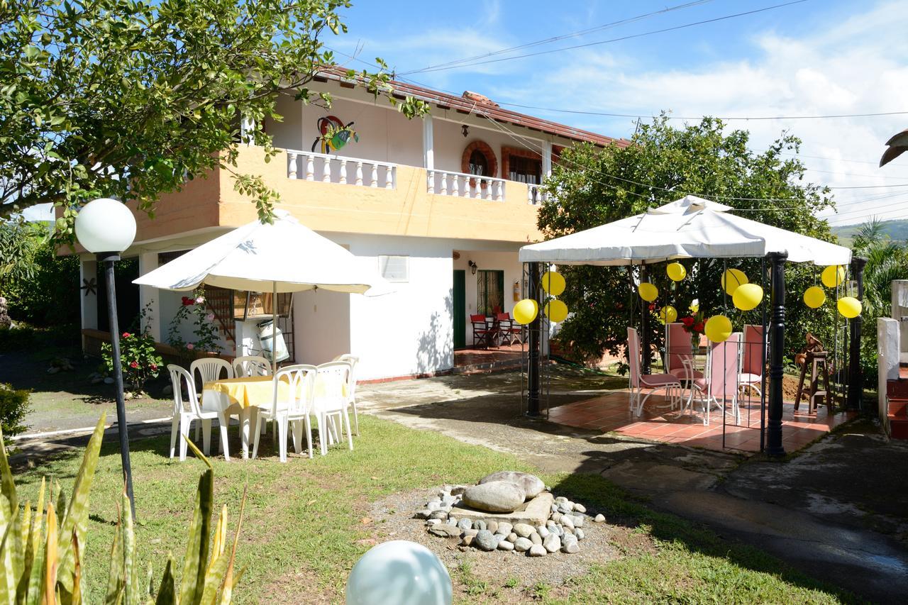 Hotel Campestre La Loma Curití 外观 照片